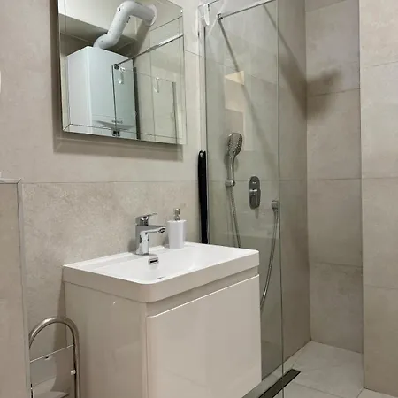 New & Modern Fully Equipped In Apartment *